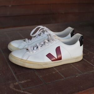 Veja Womens Esplar White Fashion Sneaker Size W 8